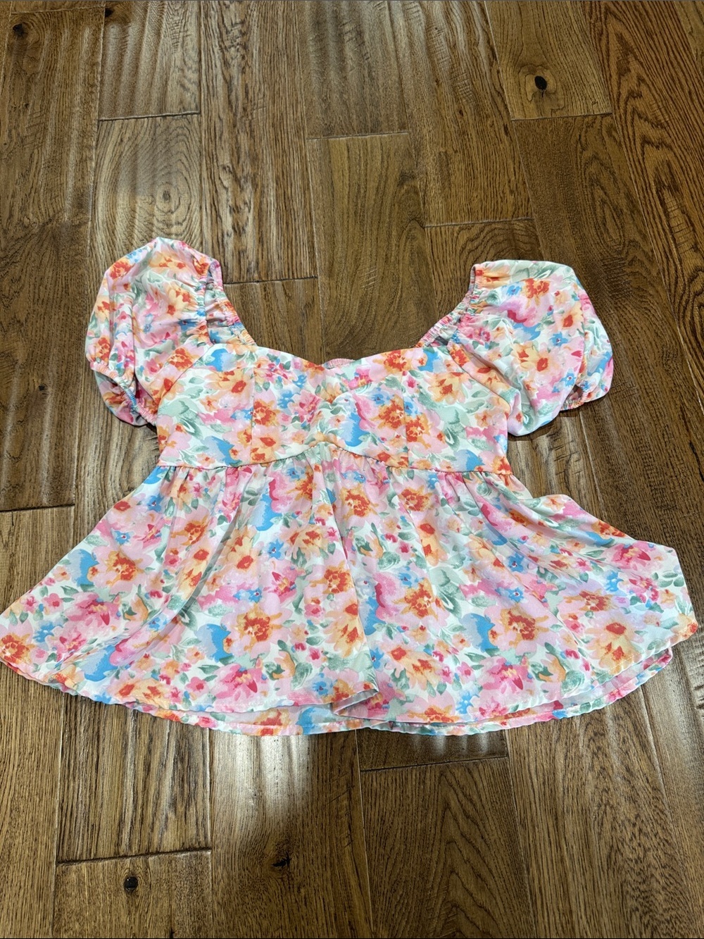 Juniors Floral Puff-Sleeve Top in Floral Sz S